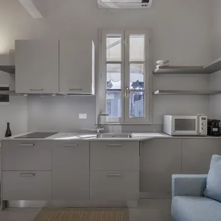 Mango - Affitti Brevi Italia * Viareggio